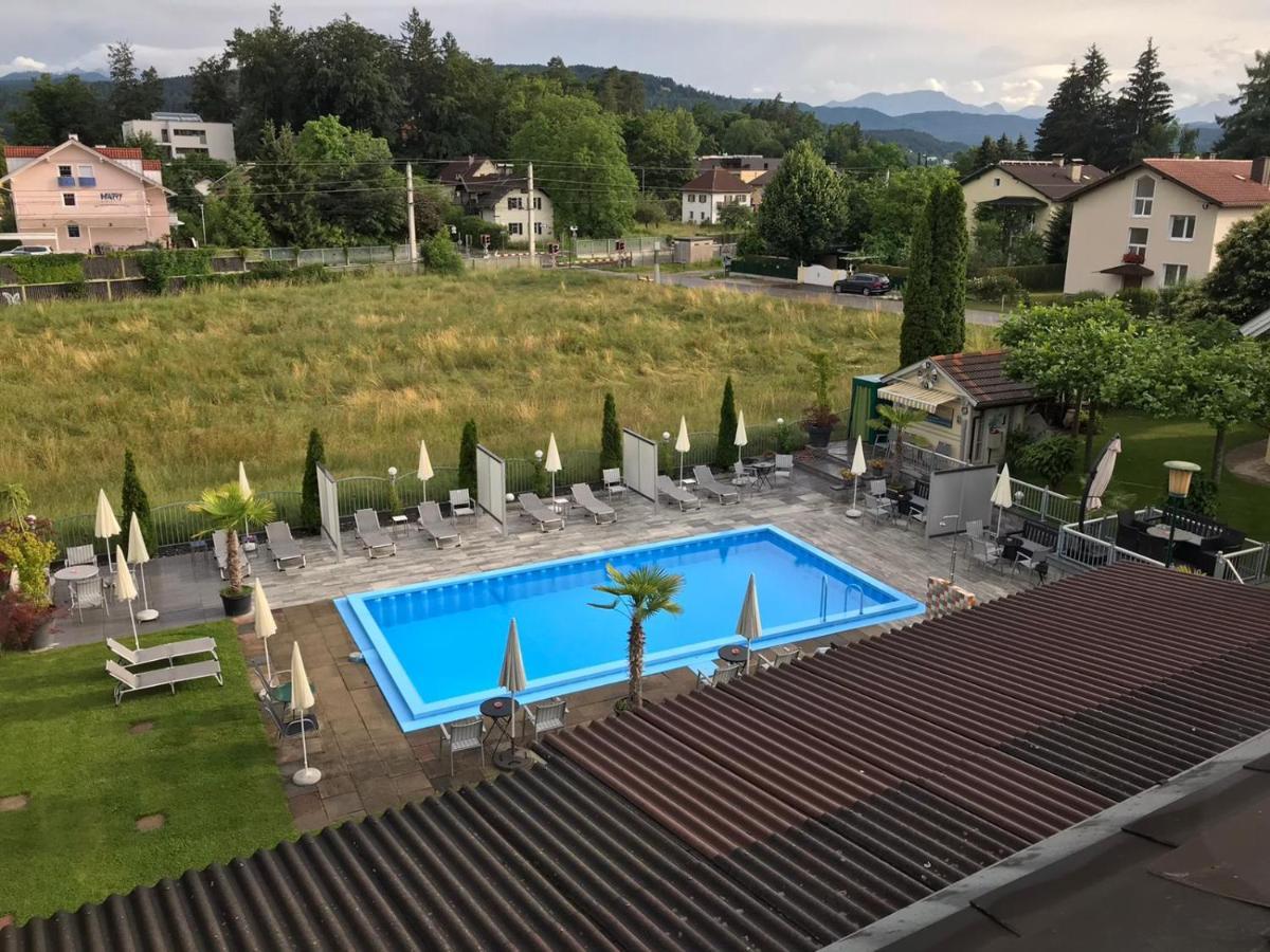 Ferienanlage Seehof Krumpendorf Bagian luar foto