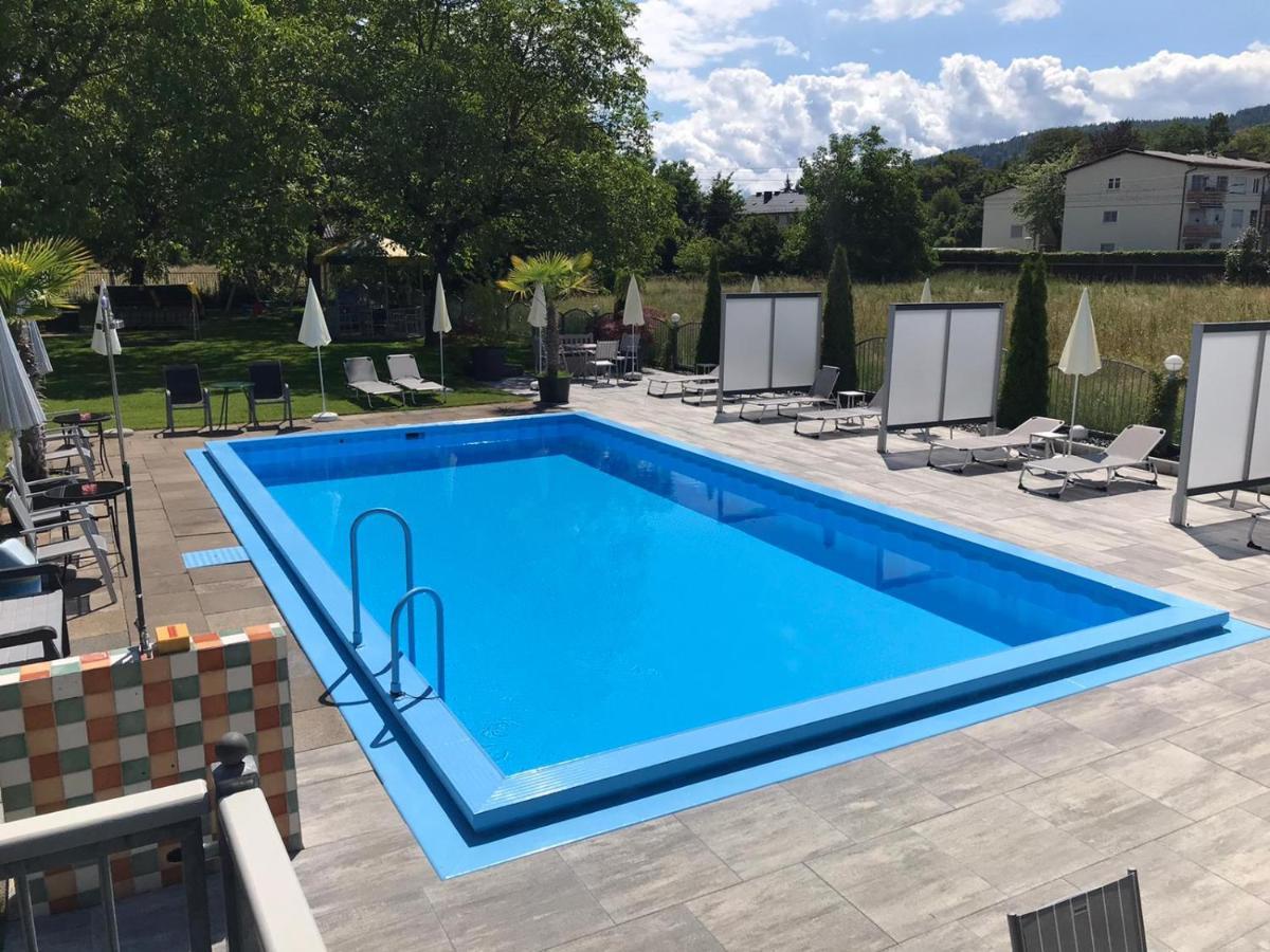 Ferienanlage Seehof Krumpendorf Bagian luar foto