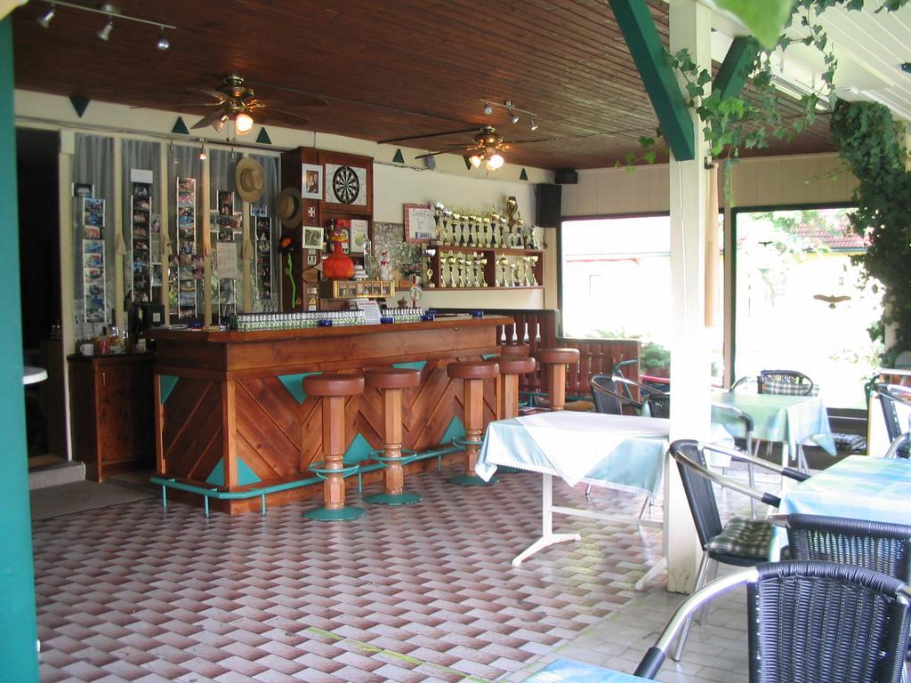 Ferienanlage Seehof Krumpendorf Bagian luar foto