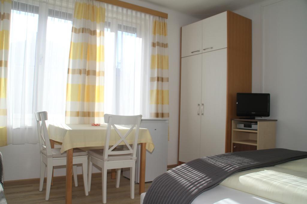 Ferienanlage Seehof Krumpendorf Bagian luar foto